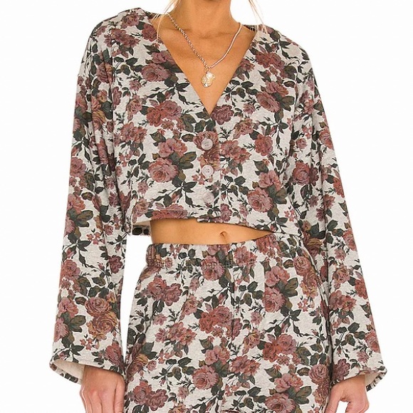 LOVERS + FRIENDS BUTTON DOWN SWEATSHIRT IN RED VICTORIAN FLORAL COTTON SZ S,M - Picture 3 of 8